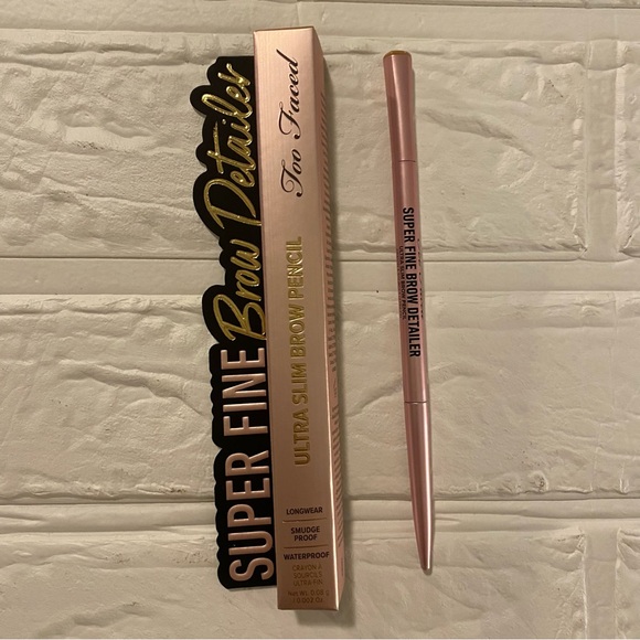 NEW Natural Blond, Too Faced Ultra Slim Eyebrow Pencil Color: Natural Blond - Picture 3 of 7